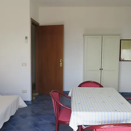 Happy Apart-hotel 3*