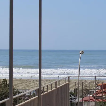 Apart-hotel Happy Marina di Pietrasanta